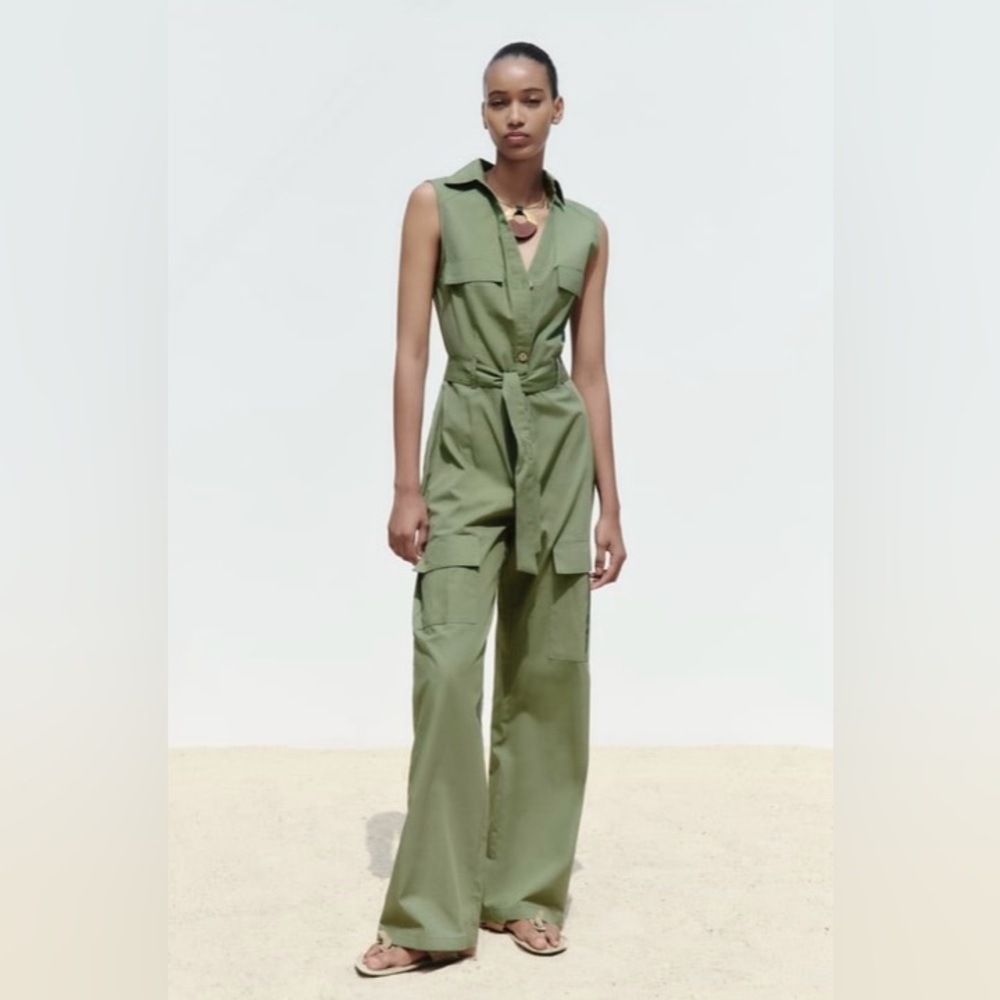 ZARA STRAIGHT LEG CARGO
JUMPSUIT